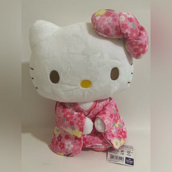 Hello Kitty 2019 Gotochi Sakura Kimono Plush - Picture 1 of 8